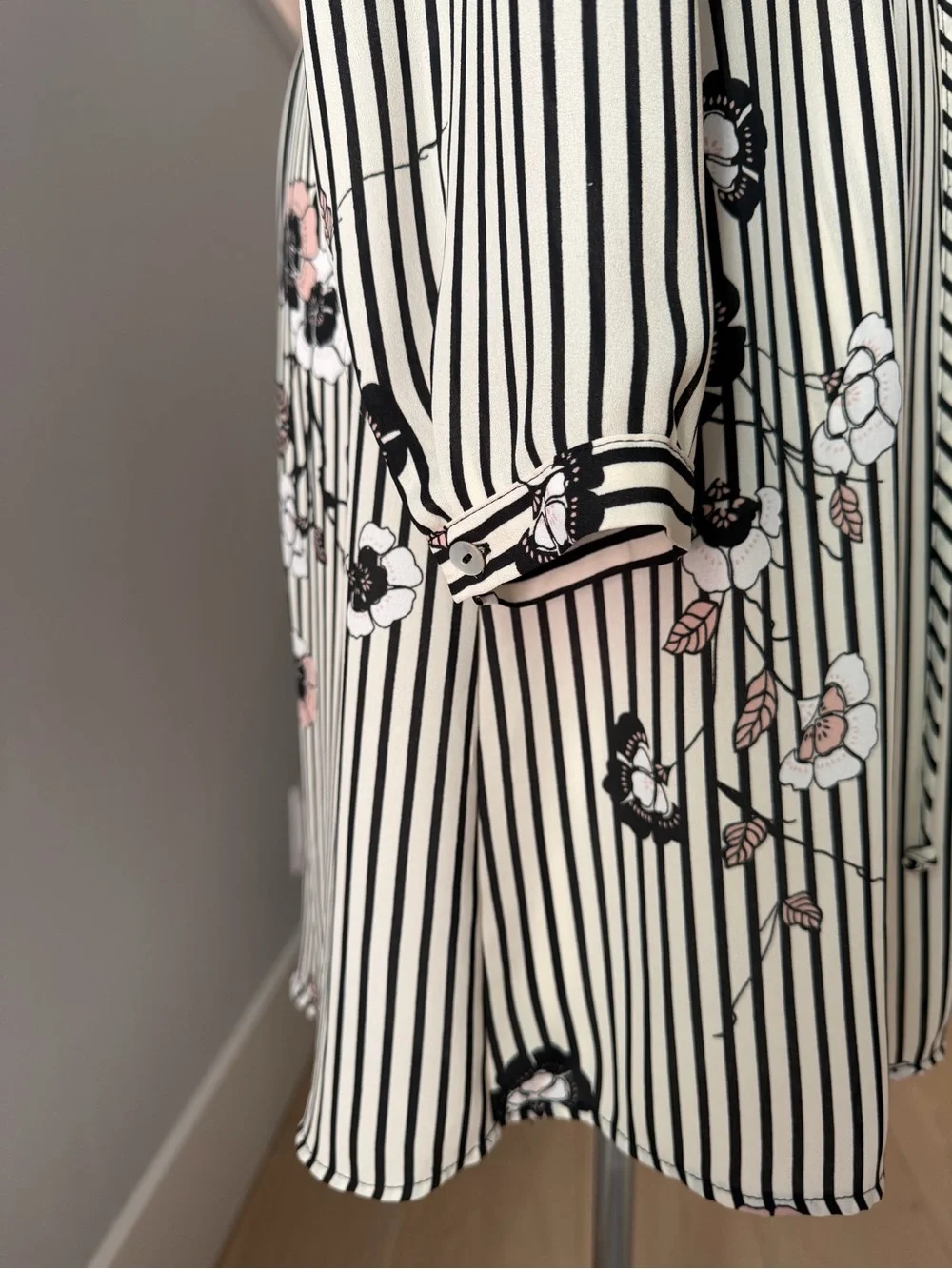 Daniel Rainn No-Iron Tie-Waist Dress Size S - Picture 4 of 5